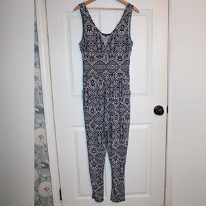 Ambiance Black and White Geometric Aztec Jumpsuit/Romper Women’s Size L